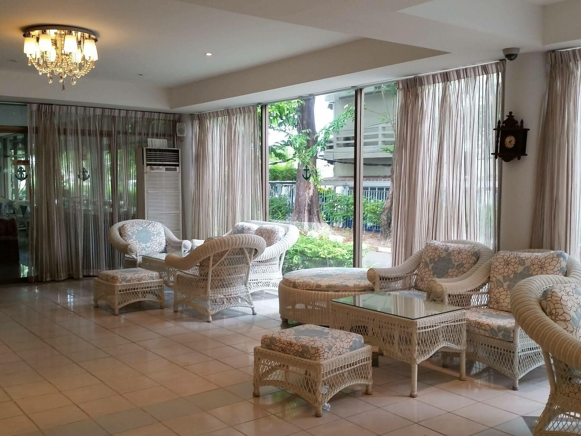 Nautical Inn Паттая Екстер'єр фото